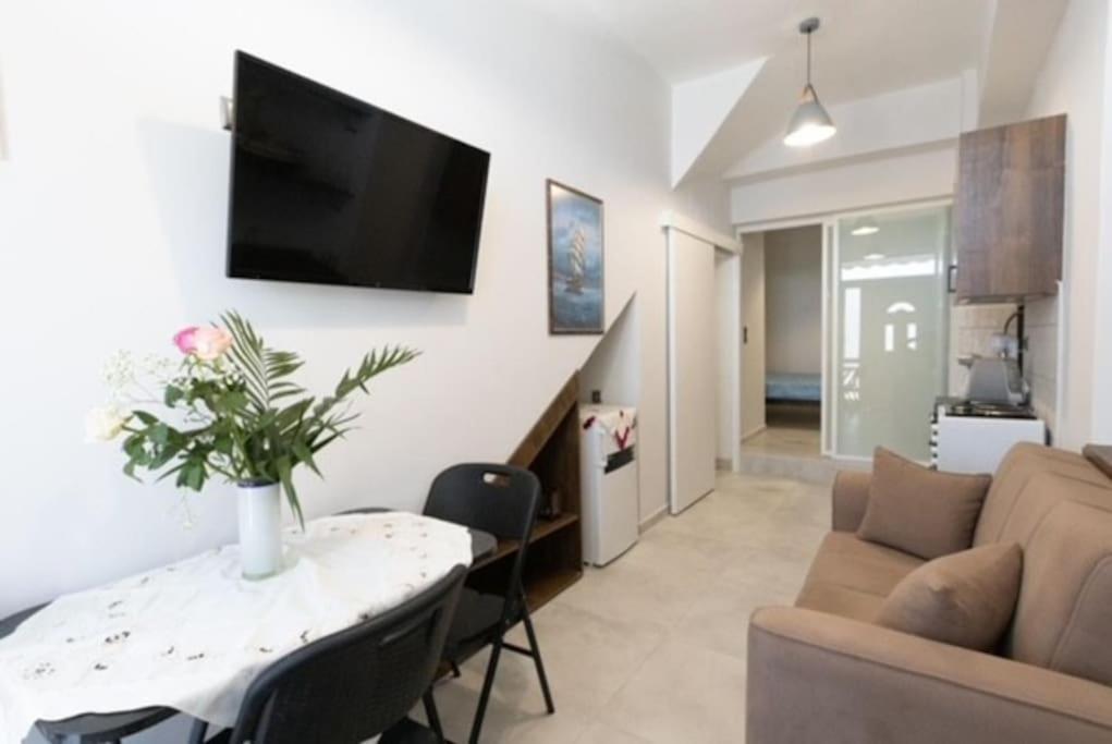 Aigli Guest House Gythio Eksteriør billede